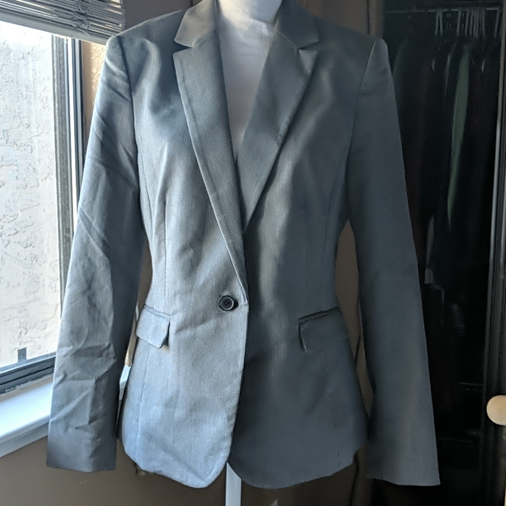 Women's Fitted Blazer